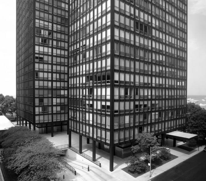 希少 WEST MEETS EAST MIES VAN DER ROHE Mies Van Der Rohe. West Meets East | Werner Blaser